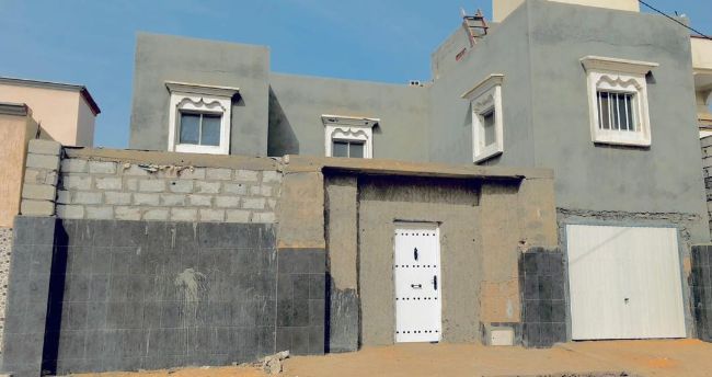 Trés Grande Maison à vendre CITE PLAGE Côté Droit à une maison du GOUDRON POMPIER